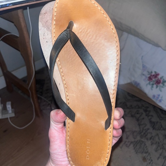 DÔEN SANDALS - Picture 9 of 12